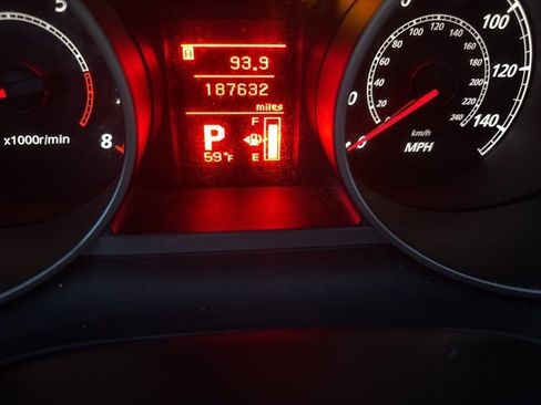 Used 2012 Mitsubishi Outlander ES image 24