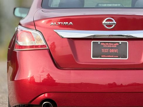 Used 2014 Nissan Altima 2.5 S FWD image 13