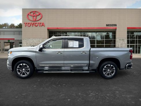 Used 2023 Chevrolet Silverado 1500 High Country w/ Technology Package AWD/4WD image 7