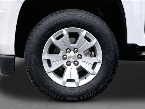 Used 2016 Chevrolet Colorado LT w/ LT Convenience Package RWD image 8