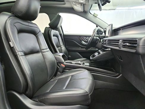Used 2022 Lincoln Corsair AWD w/ Premium Package image 30