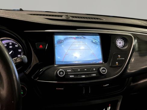Used 2020 Buick Envision Essence FWD image 14