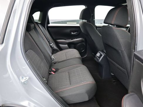Used 2025 Honda HR-V Sport image 31