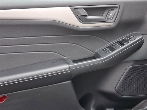 Certified 2022 Ford Escape SE w/ Convenience Package image 13