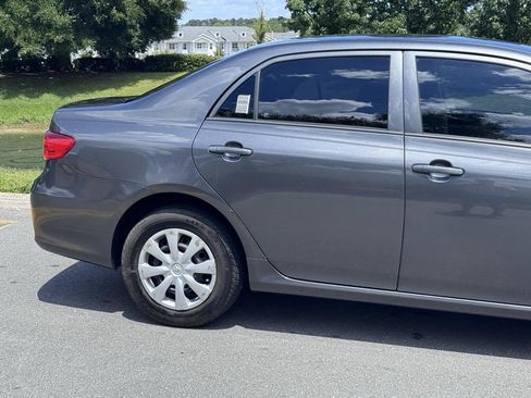 Used 2012 Toyota Corolla L FWD image 30