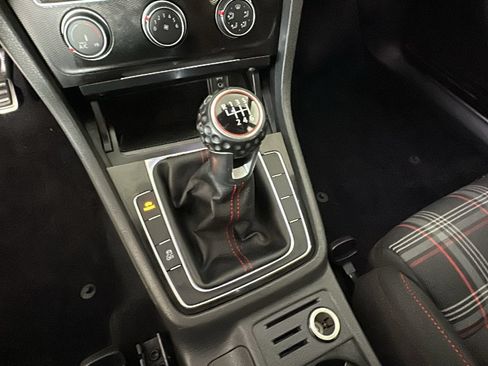 Used 2017 Volkswagen GTI S FWD image 24
