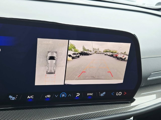 New 2027 Chevrolet Traverse Z71 w/ Driver Confidence Package AWD/4WD image 27