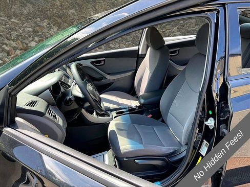 Used 2014 Hyundai Elantra SE FWD image 21
