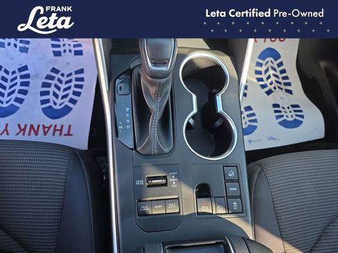 Used 2024 Toyota Highlander LE image 19