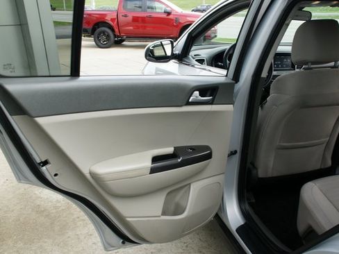 Used 2019 Kia Sportage LX w/ LX Popular Package image 21