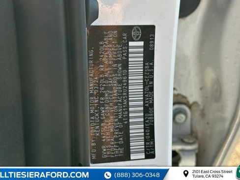 Used 2024 Toyota Camry SE image 33