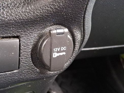 Used 2012 Jeep Wrangler Sahara w/ Connectivity Group AWD/4WD image 28