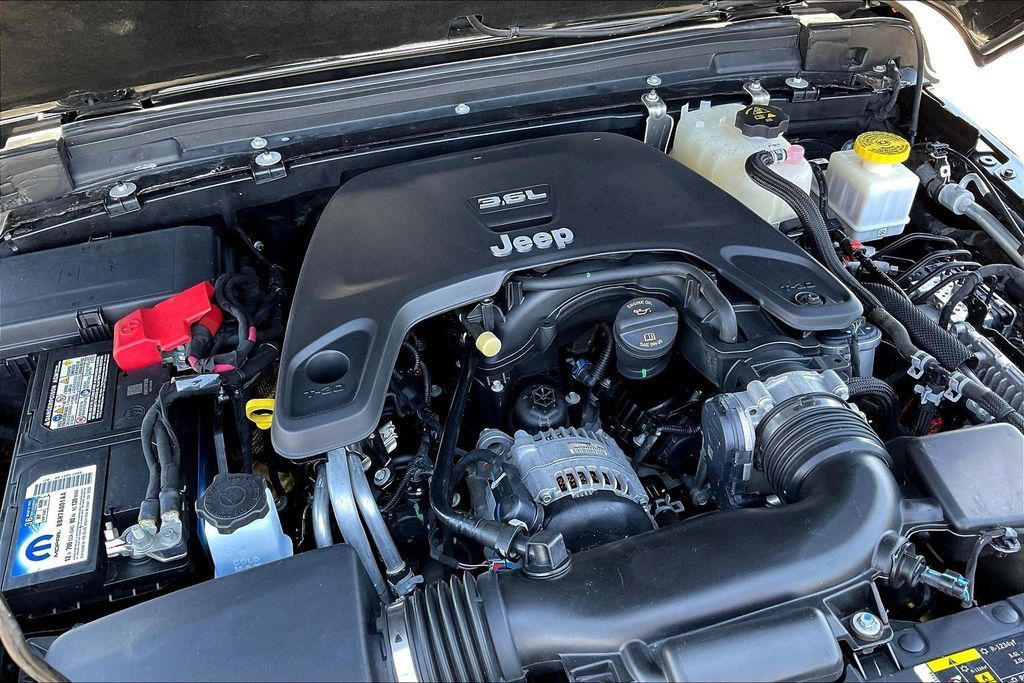 Used 2020 Jeep Gladiator Rubicon AWD/4WD image 30