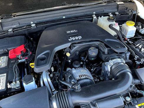 Used 2020 Jeep Gladiator Rubicon AWD/4WD image 30