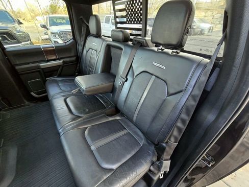 Used 2015 Ford F150 Platinum w/ Technology Package image 40