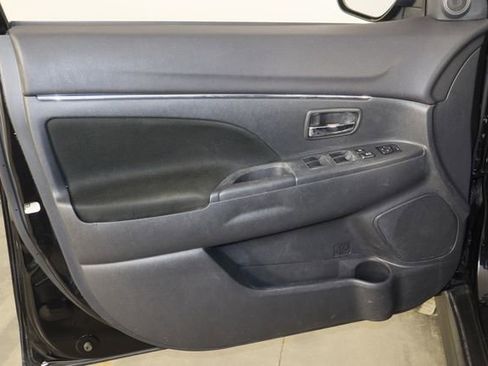 Used 2024 Mitsubishi Outlander Sport ES image 19