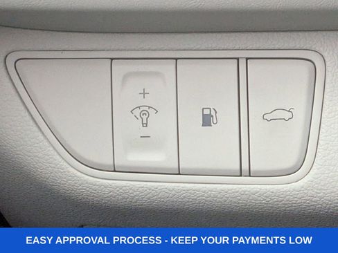 Used 2024 Genesis G70 2.5T image 38