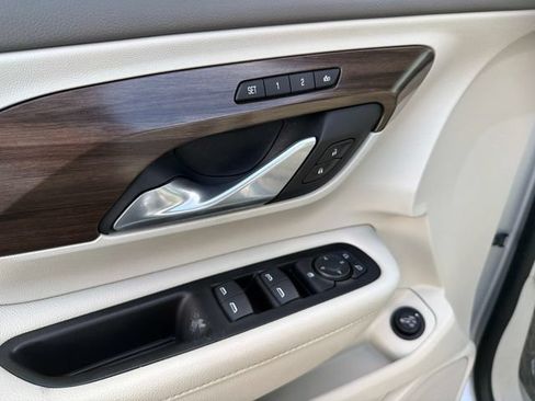 Used 2018 GMC Terrain Denali w/ Advanced Safety Package FWD image 18