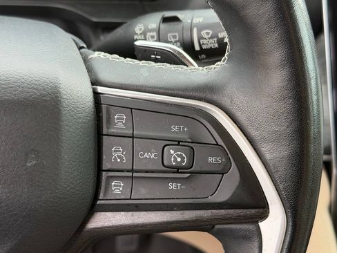 Used 2021 Jeep Grand Cherokee L Limited RWD image 17