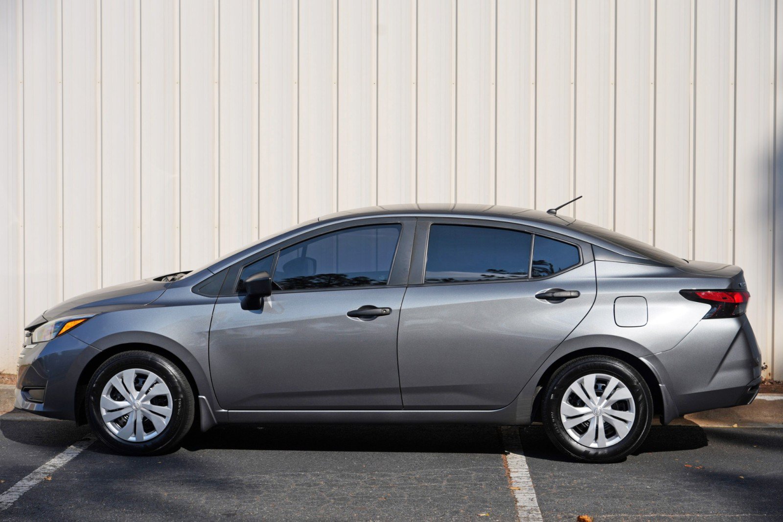 Used 2025 Nissan Versa S w/ Trunk Package FWD image 40