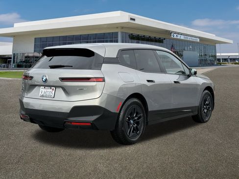 Certified 2024 BMW iX xDrive50 w/ Radiant Heating Package image 10