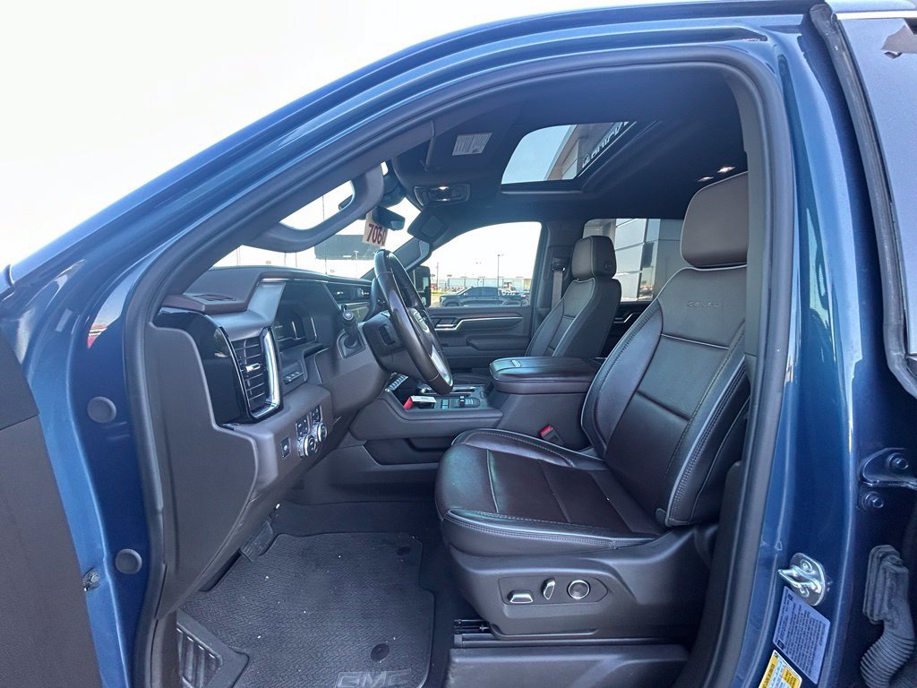 Used 2025 GMC Sierra 2500 Denali w/ Denali Reserve Package AWD/4WD image 7