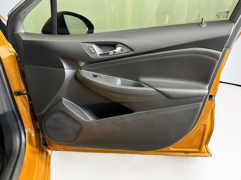 Used 2017 Chevrolet Cruze Premier w/ RS Package image 32