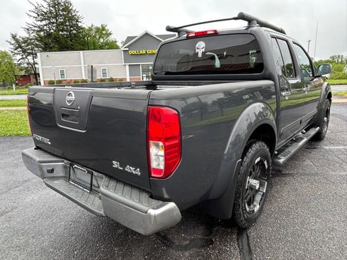 Used 2011 Nissan Frontier SL w/ Moonroof Pkg AWD/4WD image 5