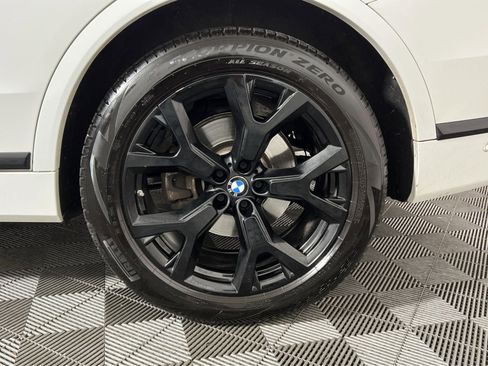Used 2023 BMW X7 xDrive40i image 12