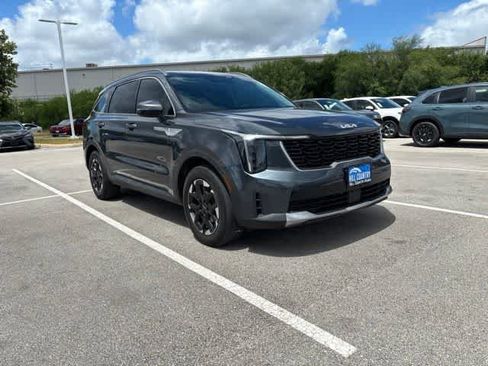 Used 2024 Kia Sorento S FWD image 7