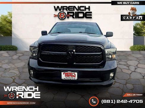 Used 2018 RAM 1500 Express w/ Black Ram 1500 Express Group image 12
