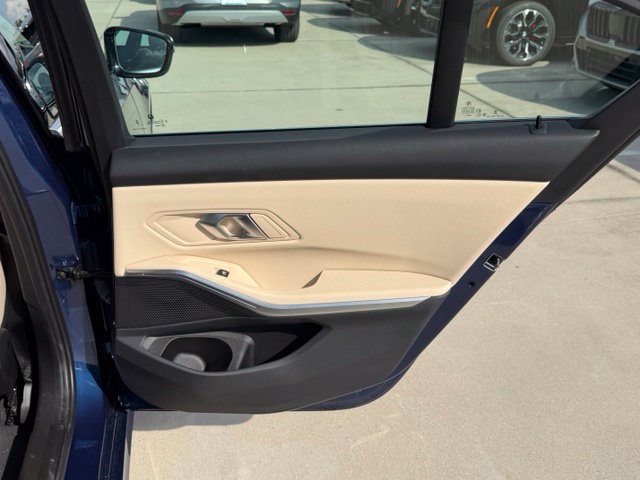 Used 2024 BMW 330i Sedan w/ Premium Package RWD image 31