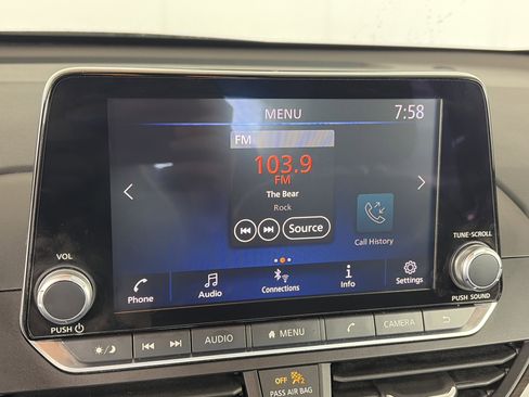 Certified 2024 Nissan Altima 2.5 SV image 17