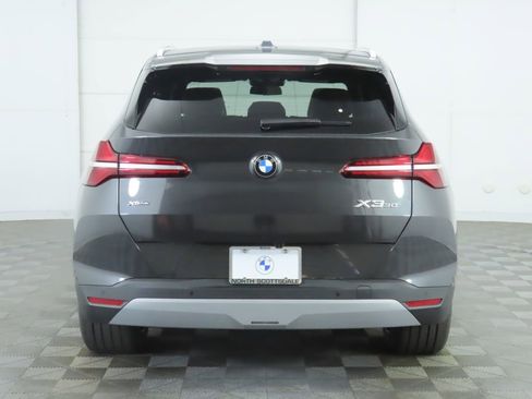 Used 2025 BMW X3 xDrive30i w/ Premium Package image 6