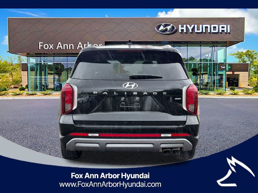 Used 2024 Hyundai Palisade SEL w/ Premium Package AWD/4WD image 4