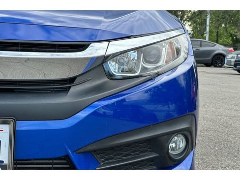Used 2018 Honda Civic EX-T image 17