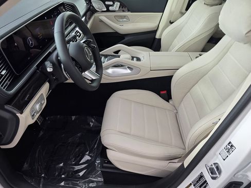 New 2026 Mercedes-Benz GLS 450 4MATIC image 6