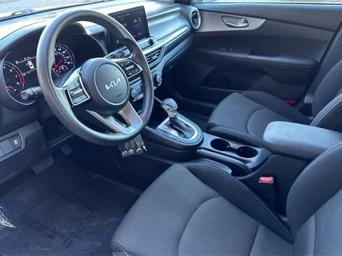 Used 2023 Kia Forte LXS image 13