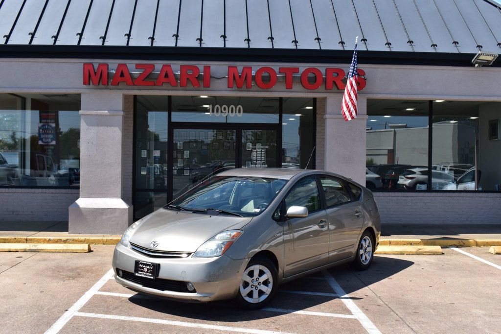Used 2008 Toyota Prius w/ Pkg 5 FWD image 2