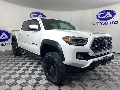 Used 2021 Toyota Tacoma TRD Off-Road w/ Technology Package AWD/4WD image 1