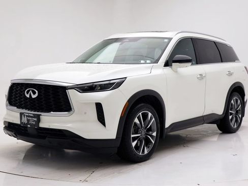 Used 2023 INFINITI QX60 Luxe w/ Performance Audio Package AWD/4WD image 2