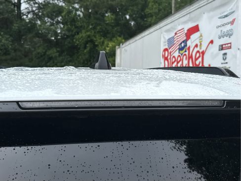 Used 2023 Jeep Grand Cherokee L Overland image 21