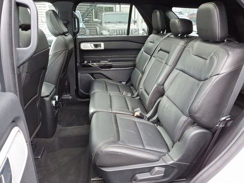 Certified 2022 Ford Explorer ST w/ Equipment Group 401A image 9