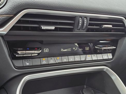 Certified 2024 MAZDA CX-90 Plug-In Hybrid w/ Preferred image 25