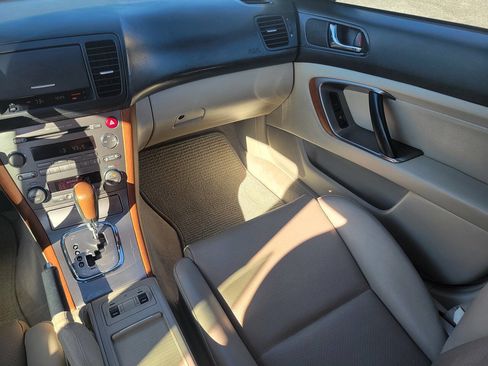 Used 2005 Subaru Outback 3.0R L.L. Bean image 32
