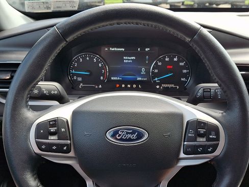 Certified 2023 Ford Explorer XLT w/ Equipment Group 202A AWD/4WD image 22