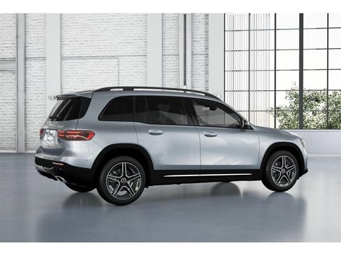 New 2025 Mercedes-Benz GLB 250 4MATIC image 19