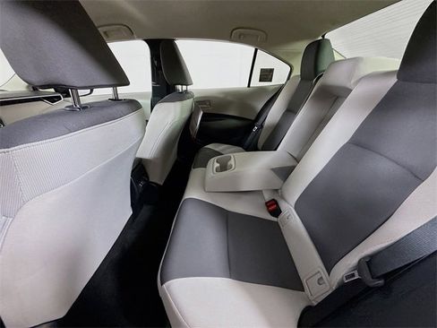 Certified 2025 Toyota Corolla LE image 9