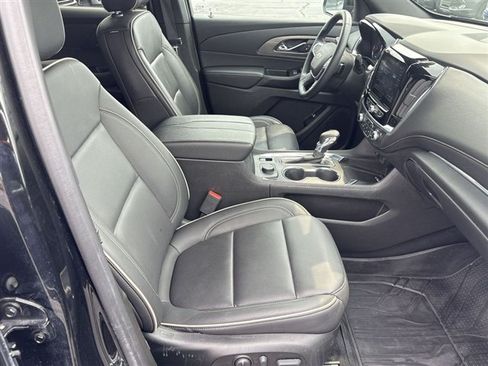 Used 2023 Chevrolet Traverse Premier w/ LPO, Floor Liner Package FWD image 27