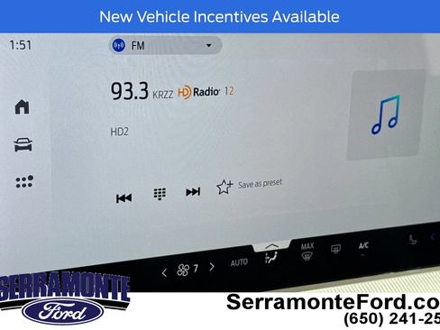 Used 2026 Ford Explorer Active RWD image 19